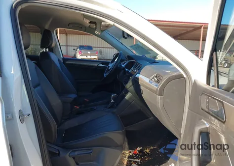 2022 Volkswagen Tiguan 2.0T Se из США, поврежденный, VIN 3VV3B7AX5NM127988